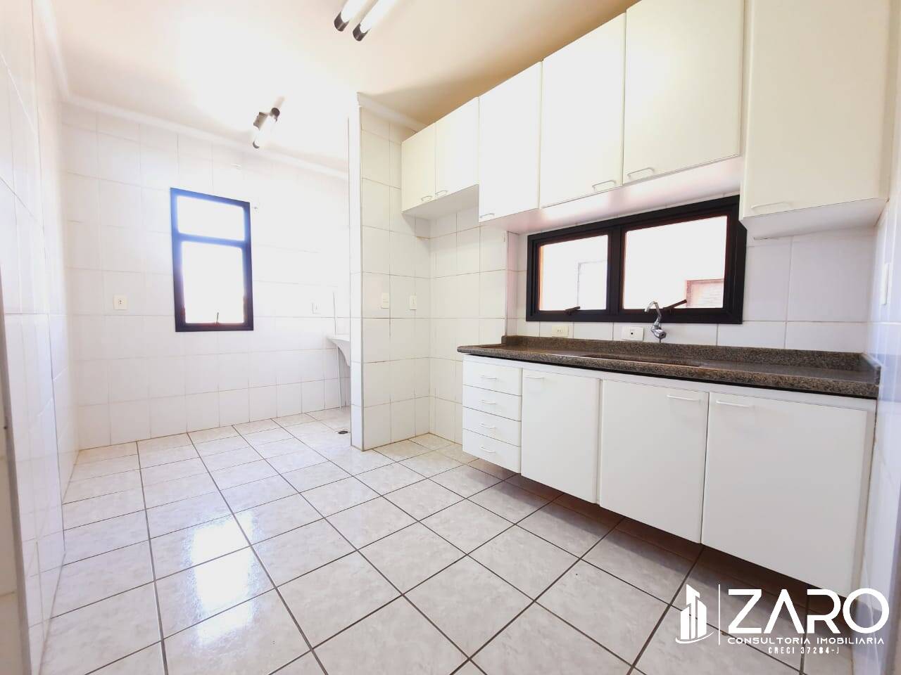 Apartamento à venda com 2 quartos, 74m² - Foto 12