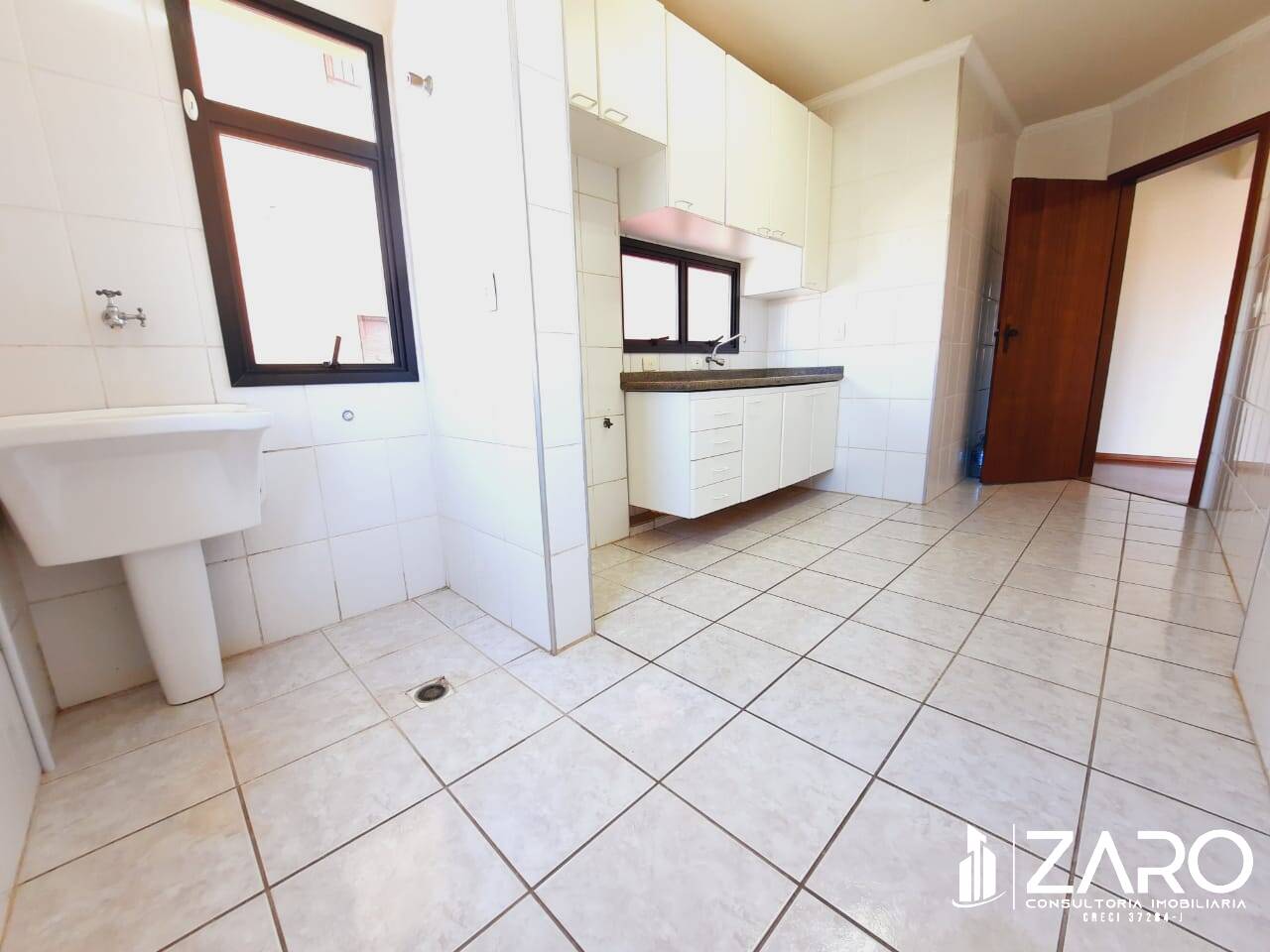 Apartamento à venda com 2 quartos, 74m² - Foto 13