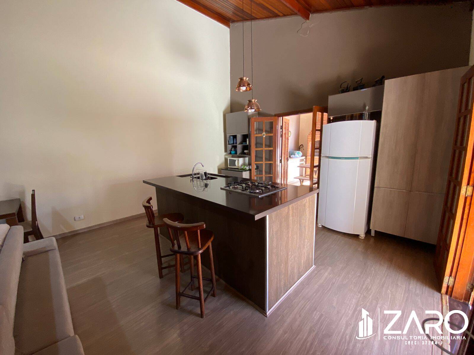 Casa à venda com 2 quartos, 250m² - Foto 12