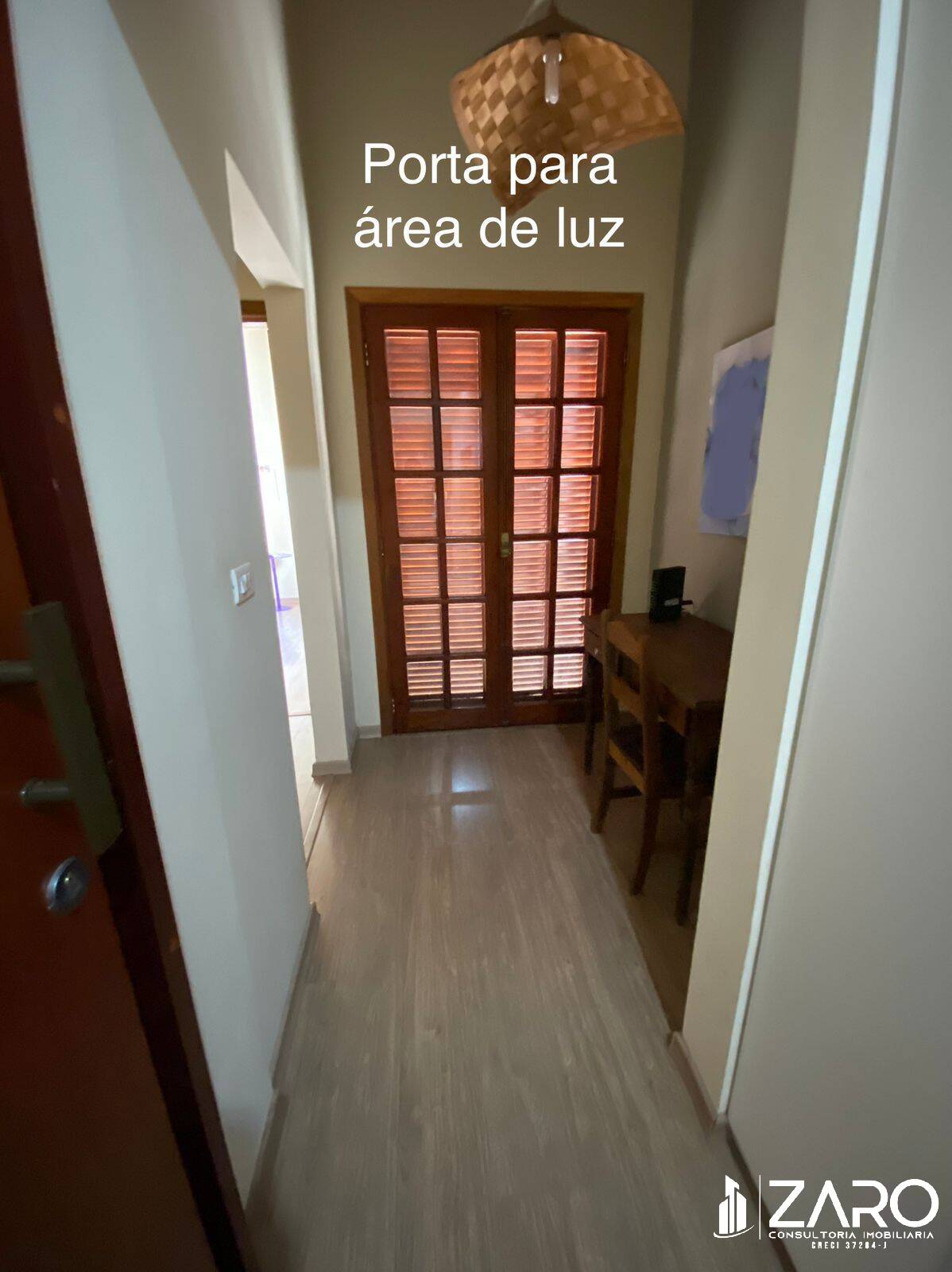 Casa à venda com 2 quartos, 250m² - Foto 27