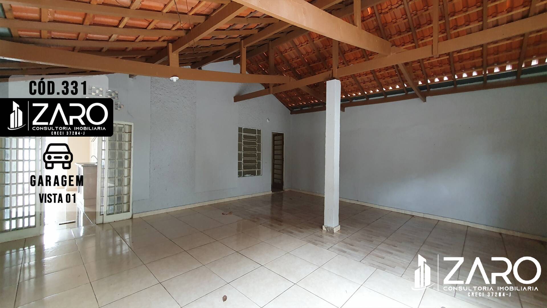 Casa à venda com 2 quartos, 100m² - Foto 1