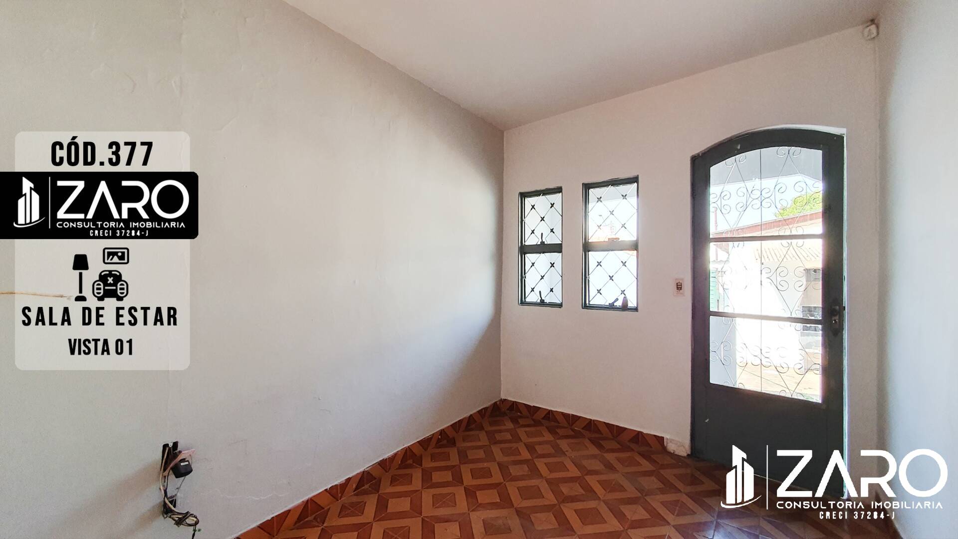 Casa à venda com 3 quartos, 111m² - Foto 1